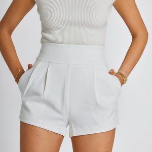 Odd Muse Ultimate Muse Short- White